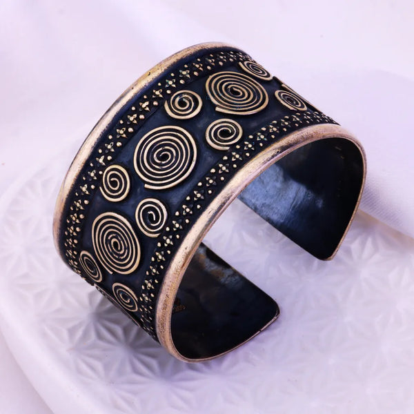 Concentric Twirls