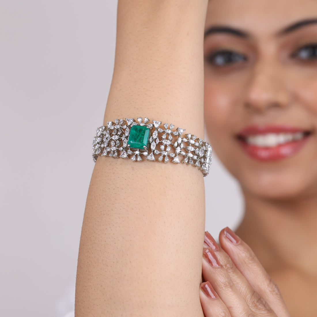 Suave Swarovski