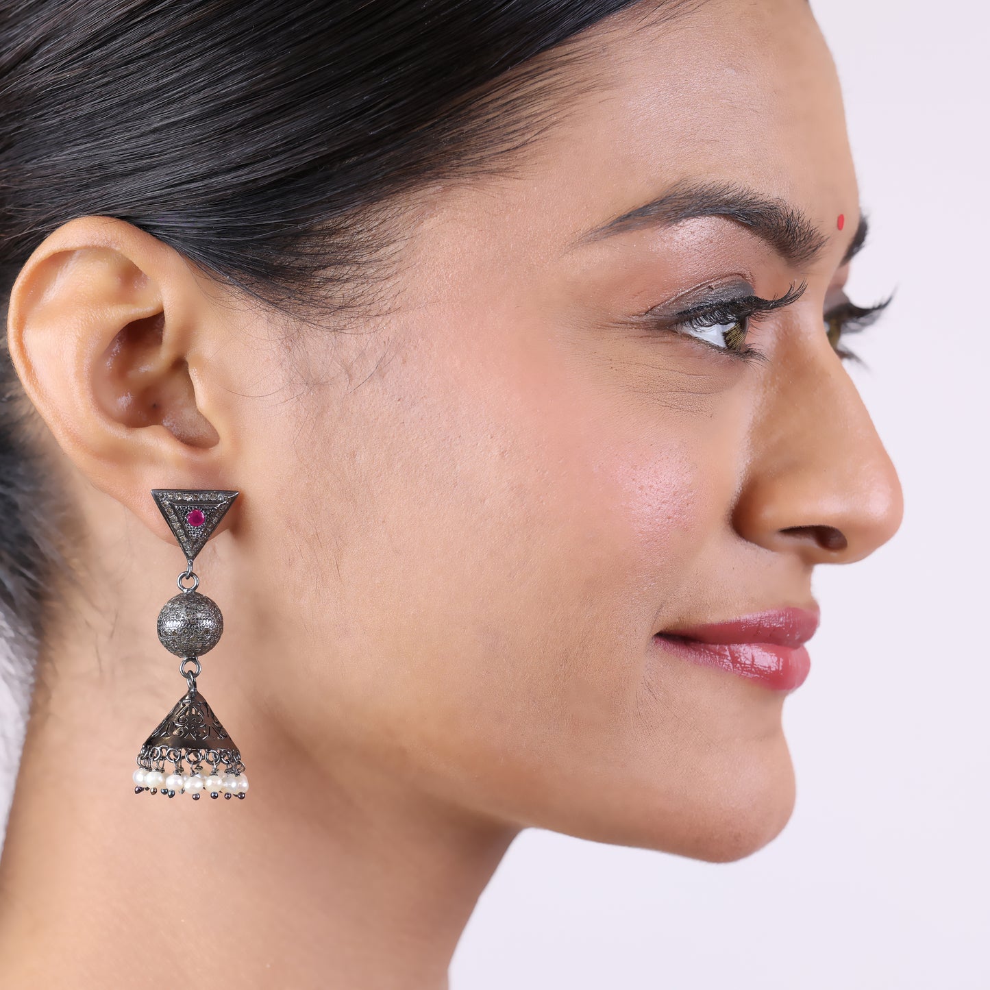 Nocturne Jhumka