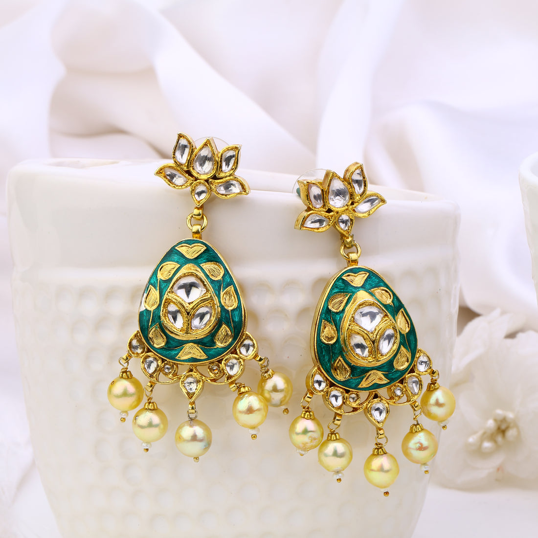 Pearl Crown