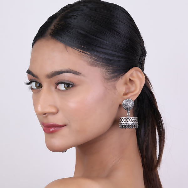 Nomad Jhumki