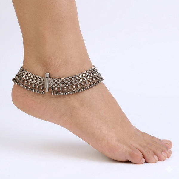 Entwined Charm