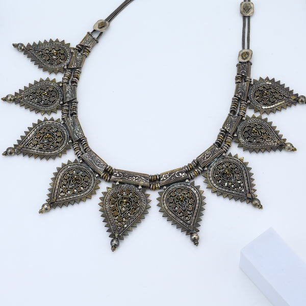 Navratna Radiance