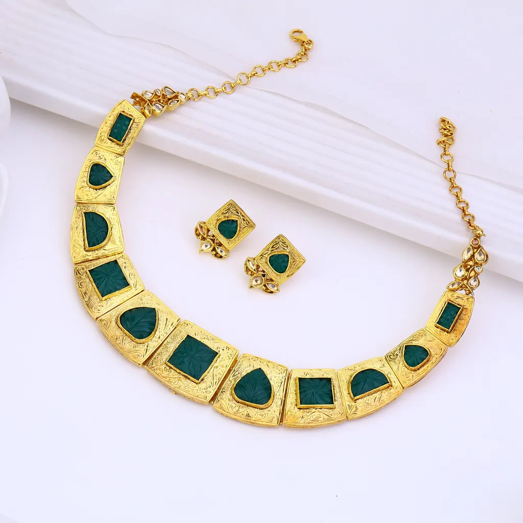 Carved Onyx Glow