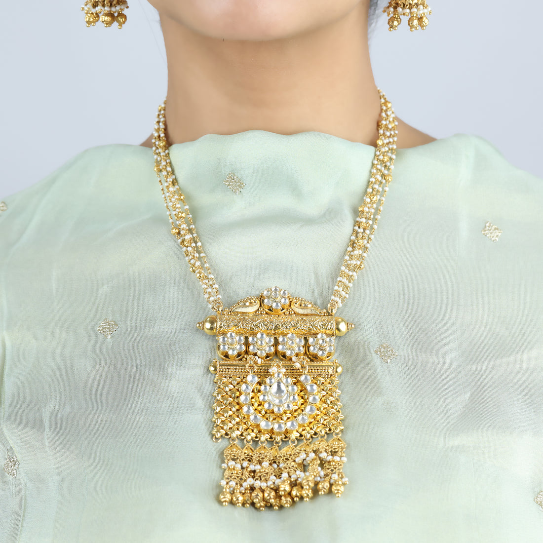 Regal Moti