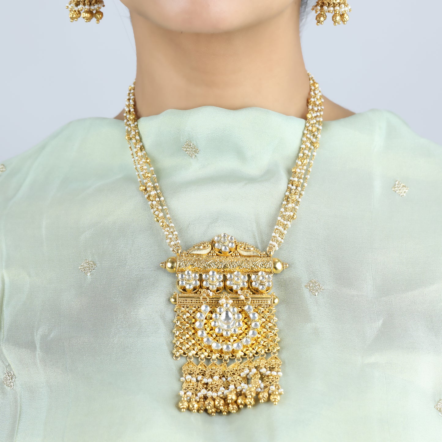 Regal Moti