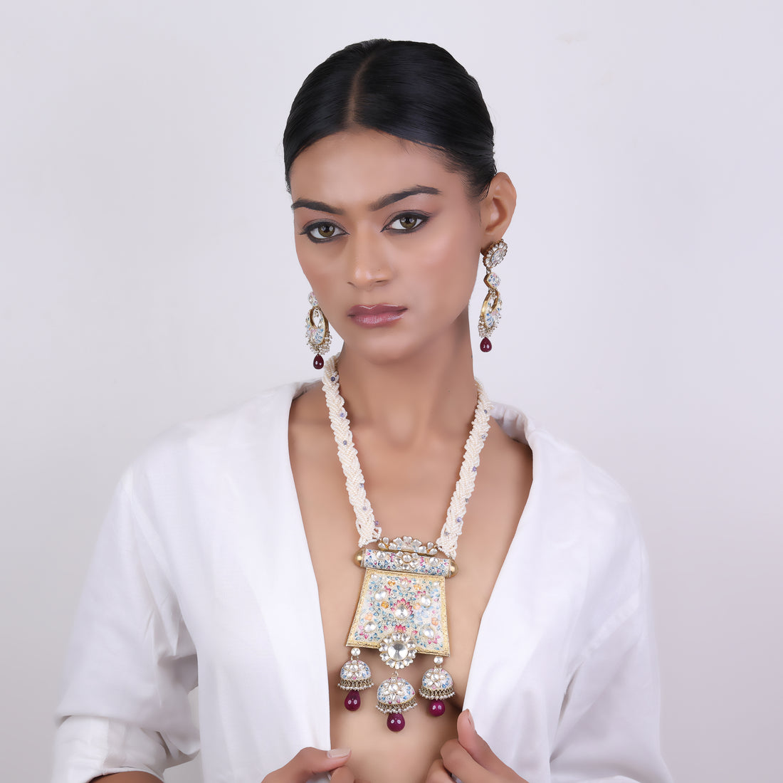 Meenakari Glow