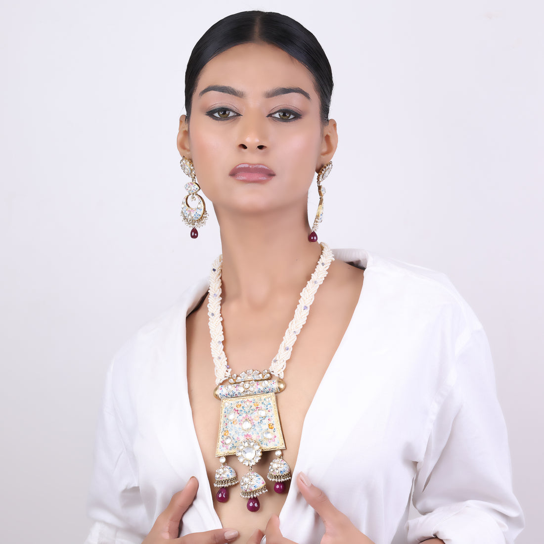 Meenakari Glow