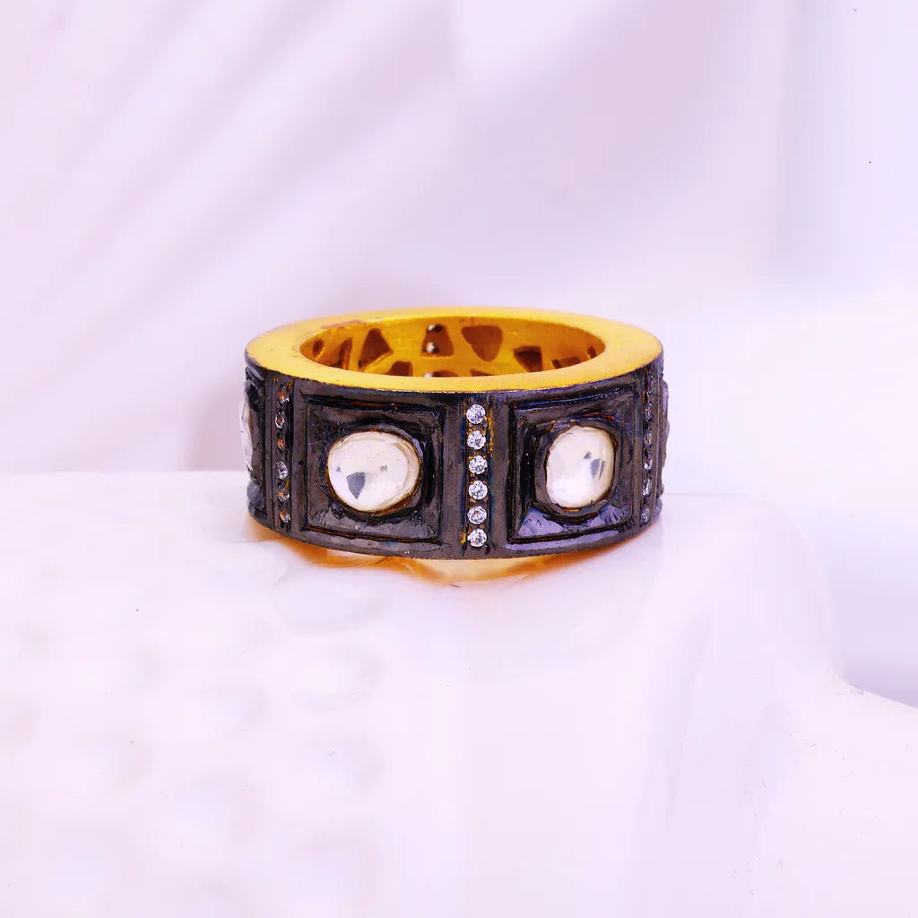 Gilded Moissainite