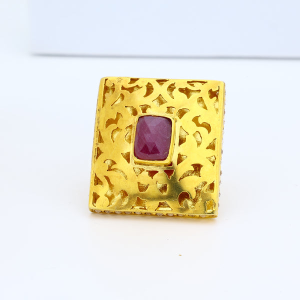 Gilded Box Ring
