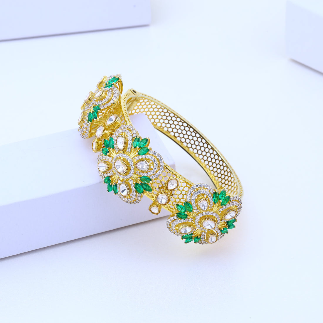 Royal Emerald Bloom
