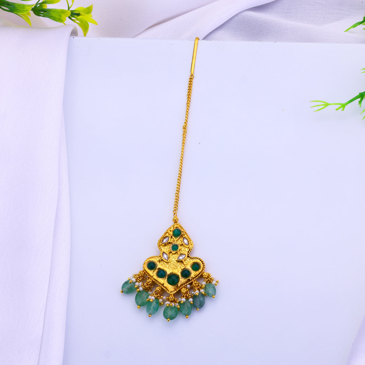 Understated Emerald Tikka